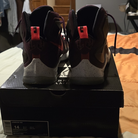 LeBron 13' Written In The Stars - Picture 4 of 5